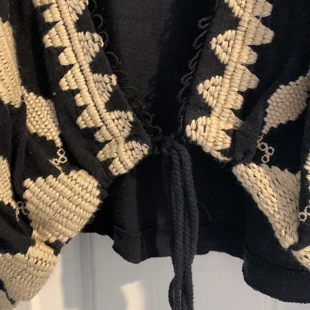 Free People Black w/ Tan Embroidered top. Drawstring Bottom. 0ne button front XS - Picture 4 of 10